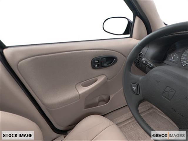 2001 Saturn S Series Unknown