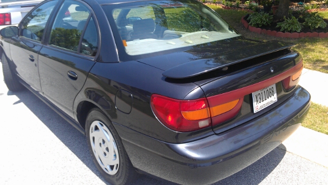 2001 Saturn S Series XLS