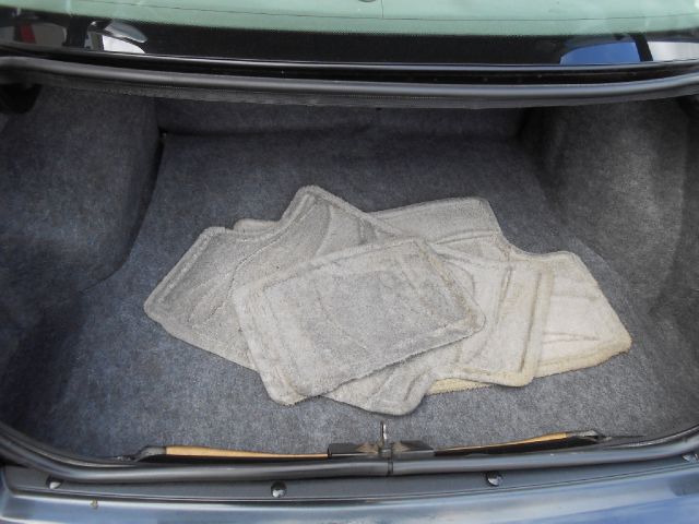 2001 Saturn S Series XLS