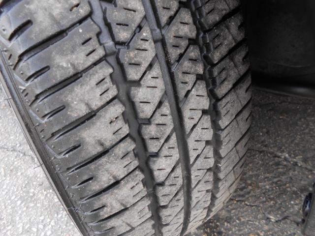 2001 Saturn S Series XLS