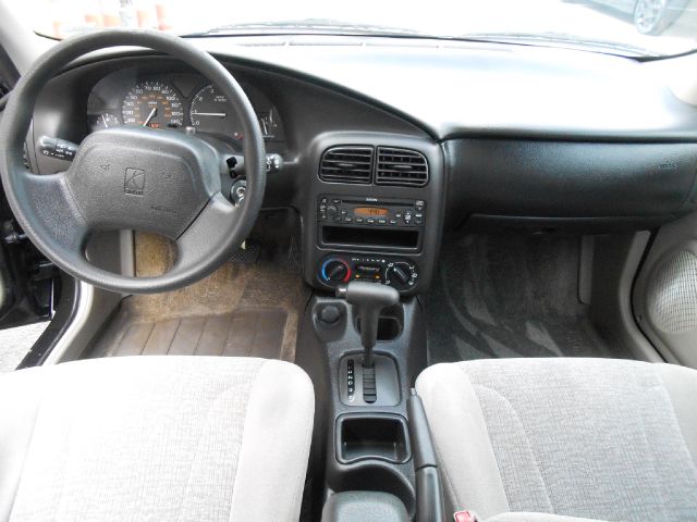 2001 Saturn S Series XLS
