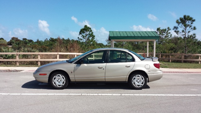 2001 Saturn S Series XLS