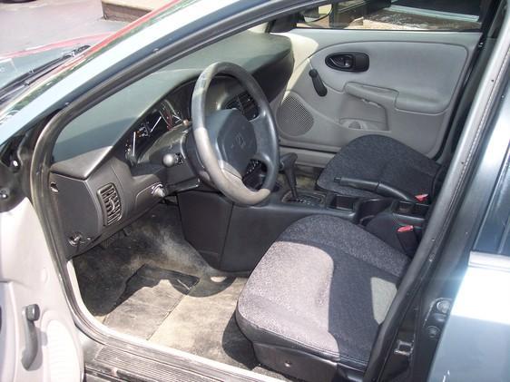 2002 Saturn S Series Base S