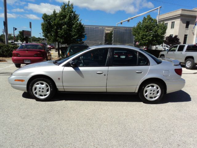 2002 Saturn S Series XLS