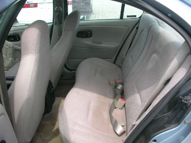 2002 Saturn S Series Base S