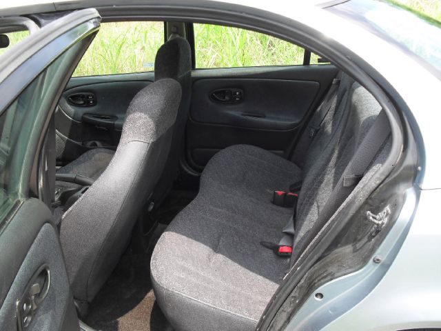 2002 Saturn S Series XLS