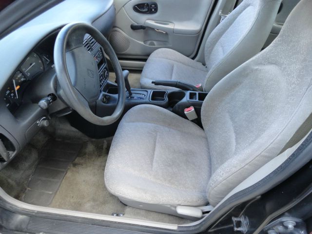 2002 Saturn S Series Base S