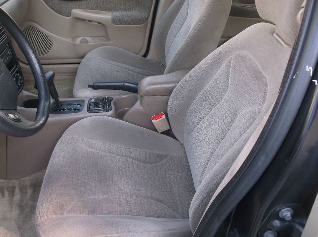 2002 Saturn S Series XLS