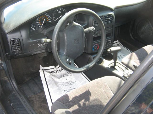 2002 Saturn S Series XLS