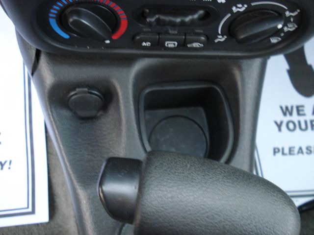 2002 Saturn S Series Base S