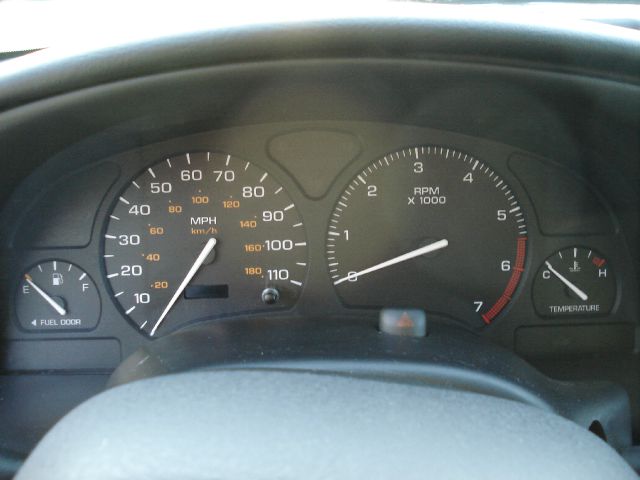 2002 Saturn S Series Base S