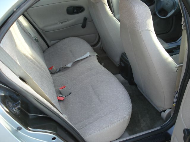 2002 Saturn S Series Base S