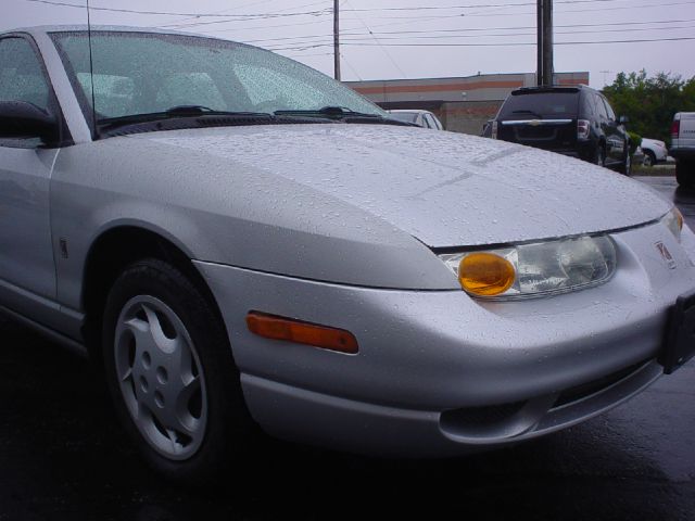 2002 Saturn S Series XLS