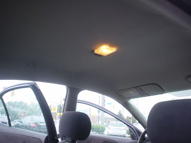 2002 Saturn S Series XLS