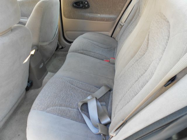 2002 Saturn S Series XLS