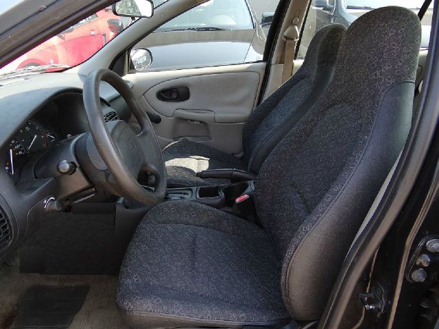 2002 Saturn S Series Base S