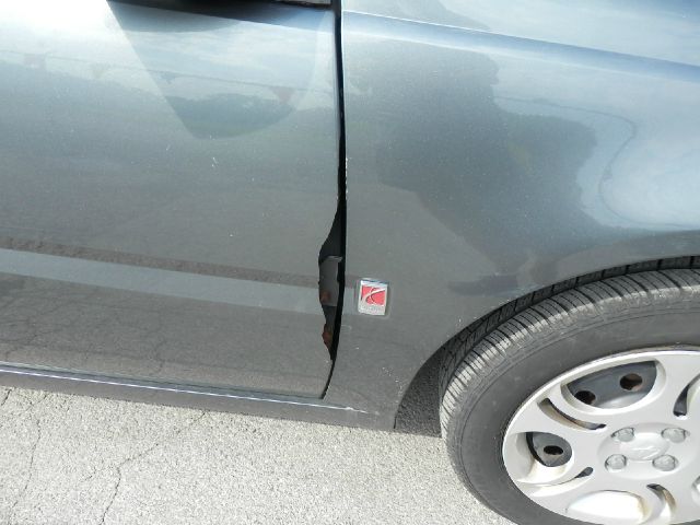 2004 Saturn S Series Unknown