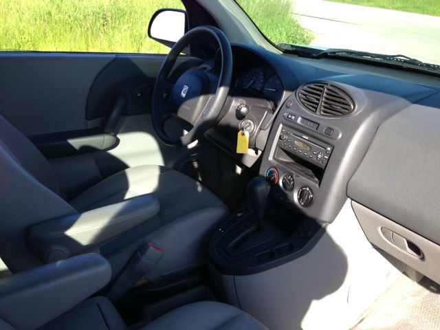 2003 Saturn VUE EX - DUAL Power Doors