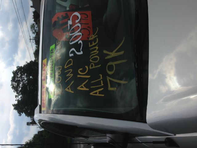 2003 Saturn VUE EX - DUAL Power Doors