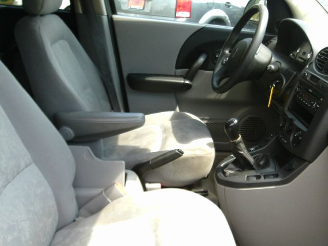 2004 Saturn VUE Unknown