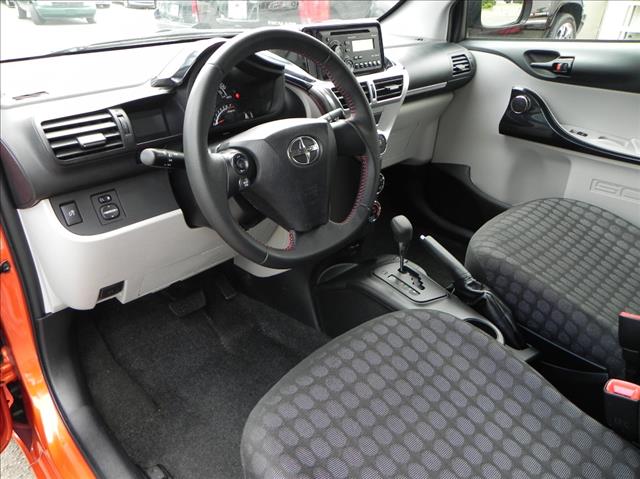 2012 Scion iQ 2DR 3.8 GRD TOUR AT