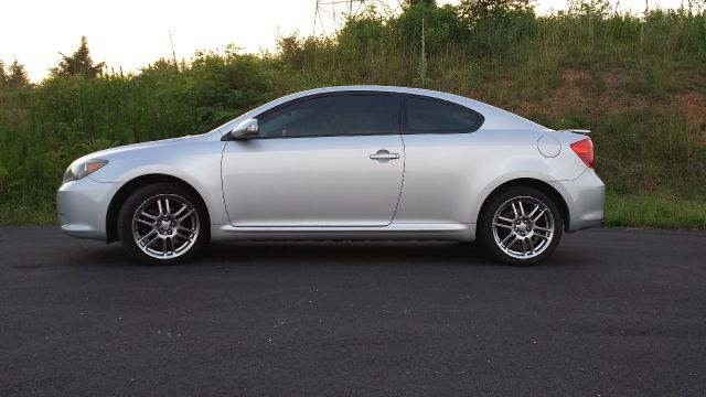 2005 Scion tC Unknown