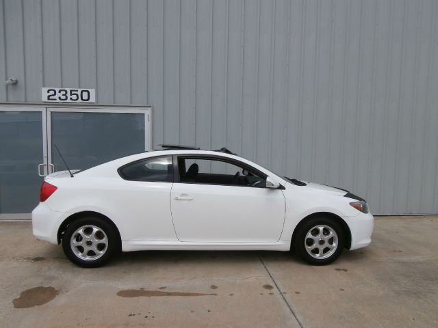 2005 Scion tC 2.0T