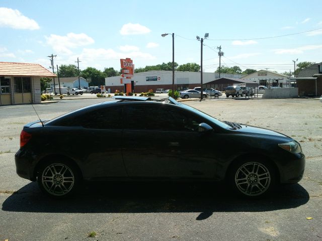 2005 Scion tC 2.0T