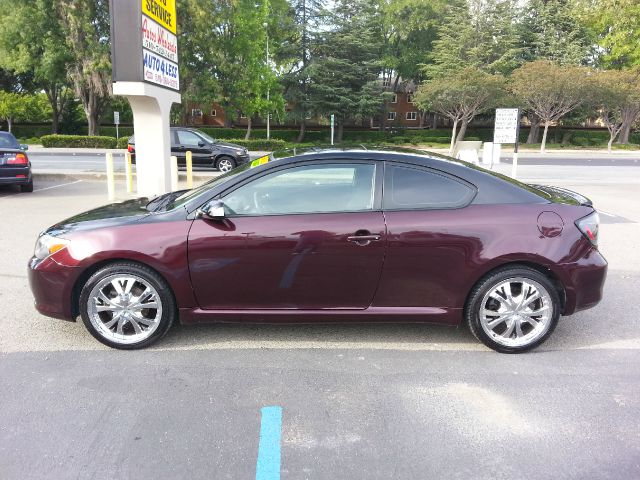 2005 Scion tC Lariat 4WD FX4