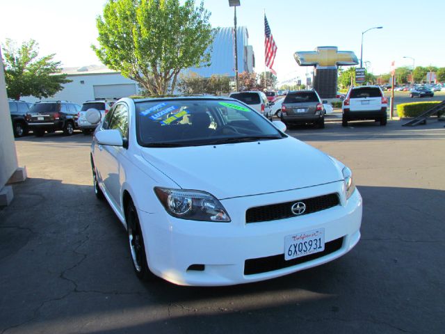 2005 Scion tC 2.0T
