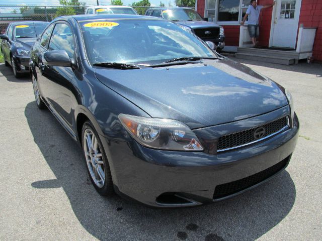 2005 Scion tC 2.0T