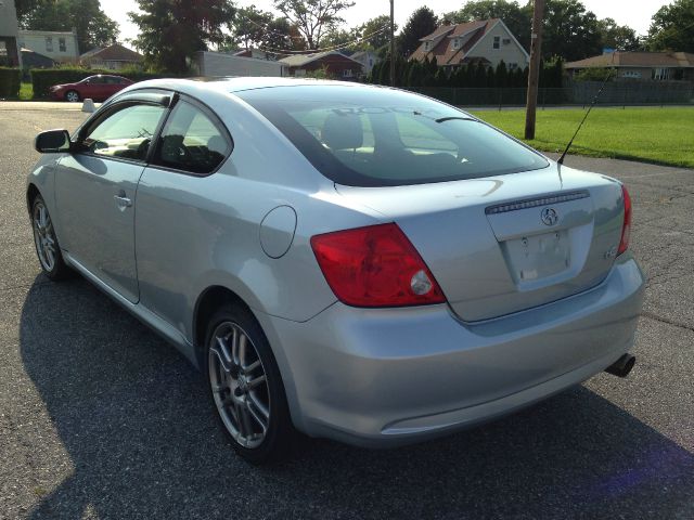 2005 Scion tC 2.0T