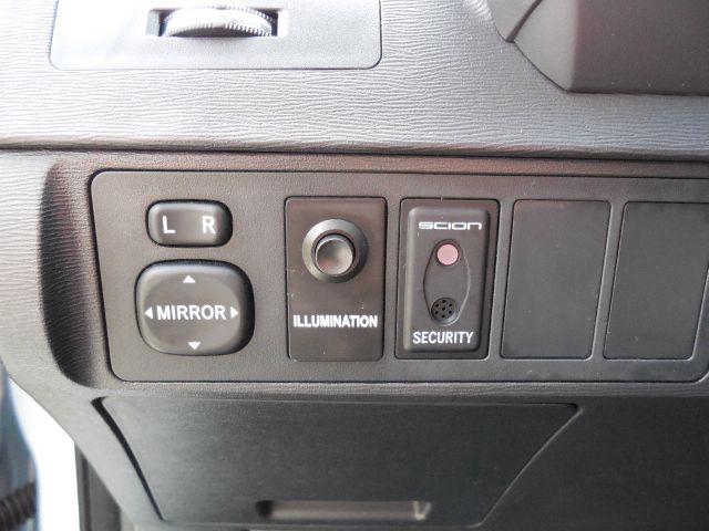 2005 Scion tC 4X4 Crew Cab Super Duty Lariat