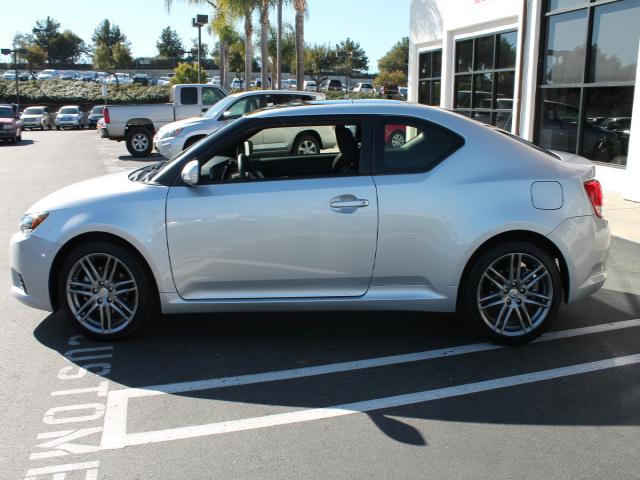2013 Scion tC Base
