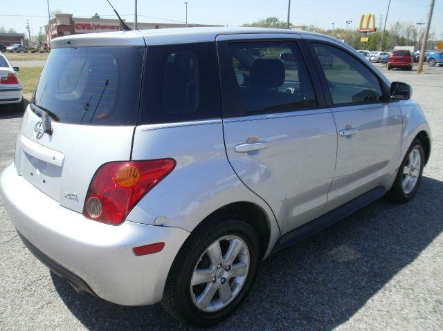 2005 Scion xA SEL W/roof