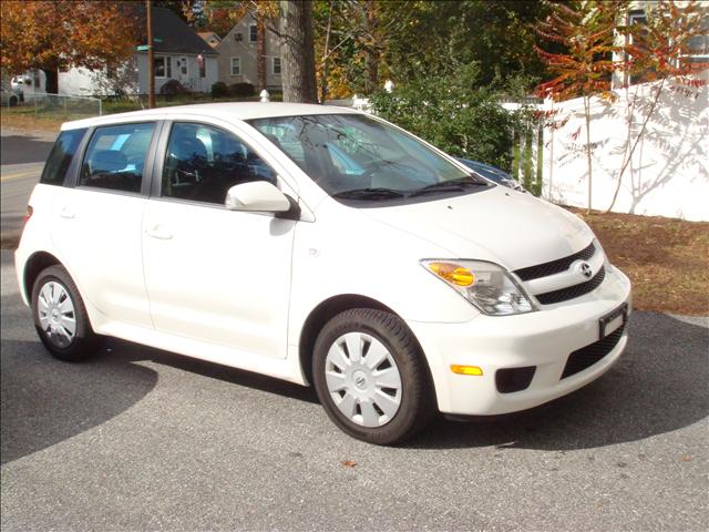 2006 Scion xA 1500 Z71 CREW CAB