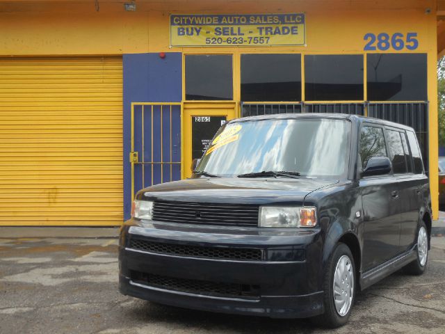 2004 Scion xB SW2