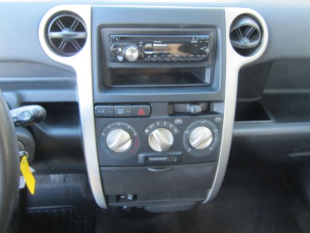 2004 Scion xB SW2