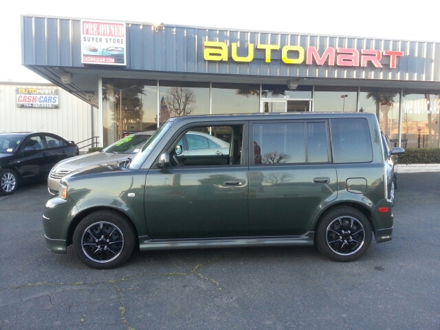 2004 Scion xB SW2