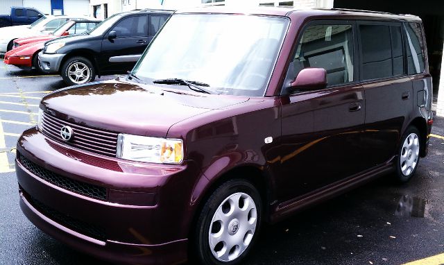 2005 Scion xB SW2