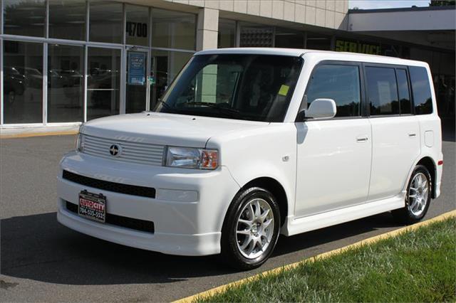 2005 Scion xB Unknown