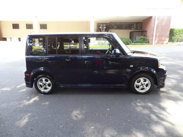 2005 Scion xB SW2