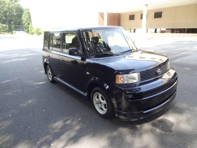2005 Scion xB SW2