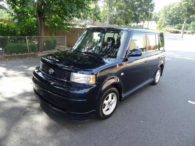 2005 Scion xB SW2