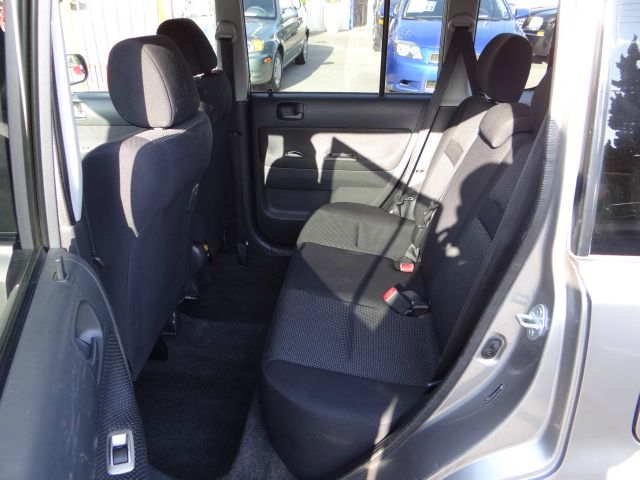 2005 Scion xB SW2