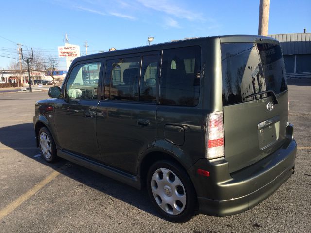 2005 Scion xB Unknown