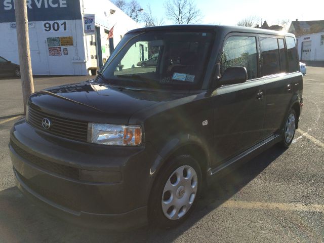 2005 Scion xB Unknown