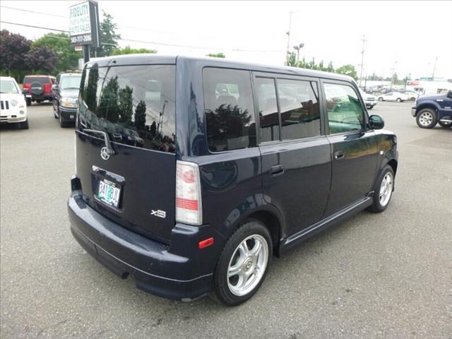 2005 Scion xB T6 AWD Moon Roof Leather