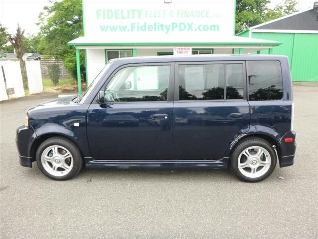 2005 Scion xB T6 AWD Moon Roof Leather