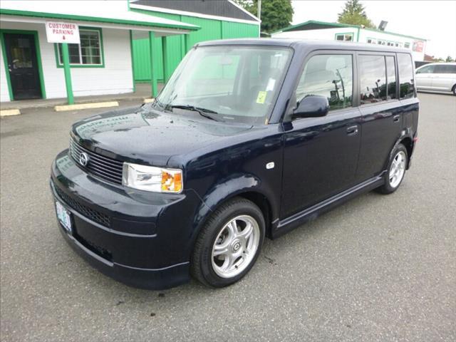 2005 Scion xB T6 AWD Moon Roof Leather